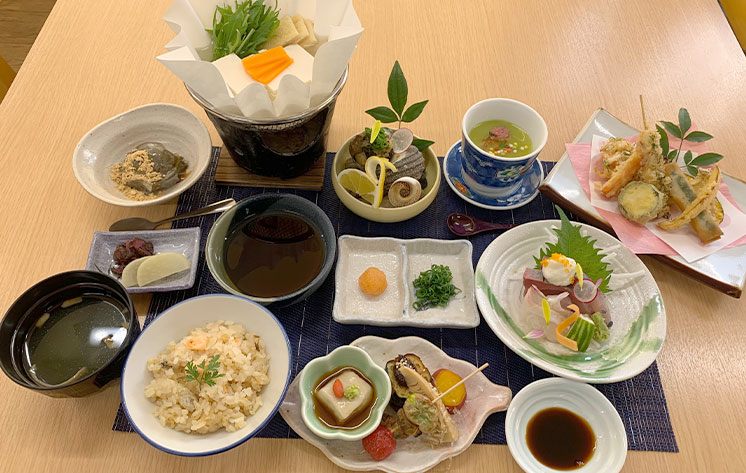 夕食のイメージ